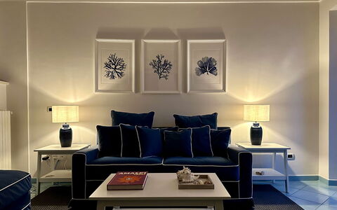 Casa Oscar: Mobilia, Interior Design, Parete, Pavimentazione, Divano, Pavimento, Camera, Tavolo, Soggiorno, Tessile