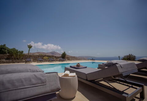 Villa Talassa: Mobilia, Mobili Da Esterno, Ricorrere, Sedia, Piscina, Mare, Shade, Costa, Lettino, Eco Hotel