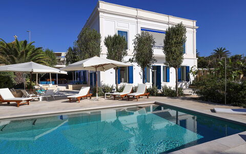Casa Leuca: Blu, Piscina, Ricorrere, Estate, Villa, Shade, Ombrello, Hotel, Dimora