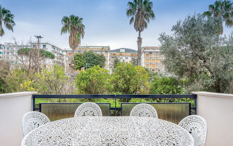Casa Lucio: Sedia, Balcone, Shade, Eco Hotel, Ricorrere, Mobili Da Esterno, Villa, Hotel, Cucina & Sala Da Pranzo Tavolo