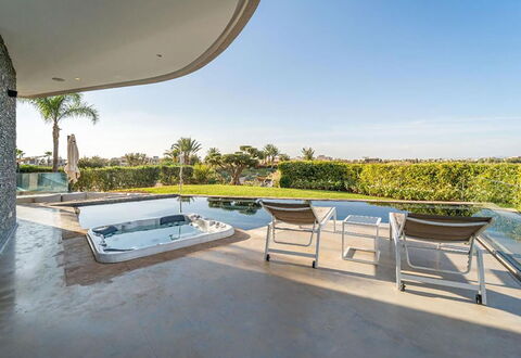 Villa Inaya: Piscina, Ricorrere, Giardino, Landscaping, Mobili Da Esterno, Sedia, Shade, Giochi D'Acqua, Eco Hotel