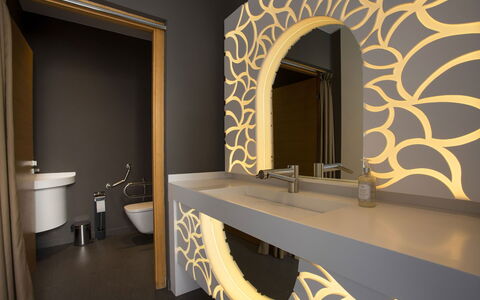 Villa Malika: Interior Design, Idraulico Fixture, Rubinetto, Idraulico, Lavandino Del Bagno, Bagno, Lavello, Lampada, Specchio, Design
