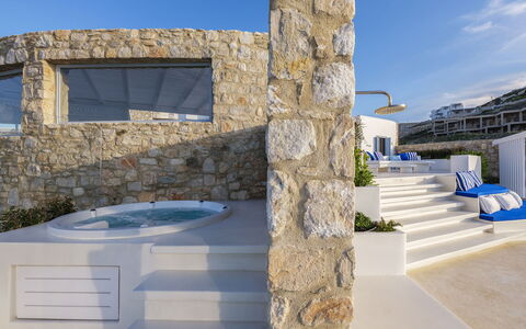 Villa Nikolas: Ricorrere, Piscina, Hotel, Shade, Villa, Materiali Naturali, Sedia, Attico, Eco Hotel