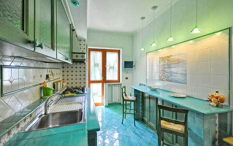Apartment Bright: Interior Design, Pavimentazione, Cucina, Soffitto, Pavimento, Camera, Controsoffitto, Illuminazione, Casa, Lampada