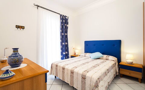 Casa Dorothea 1: Mobilia, Interior Design, Camera Da Letto, Pavimento, Pavimentazione, Letto, Camera, Lenzuolo, Bedding, Telaio Del Letto