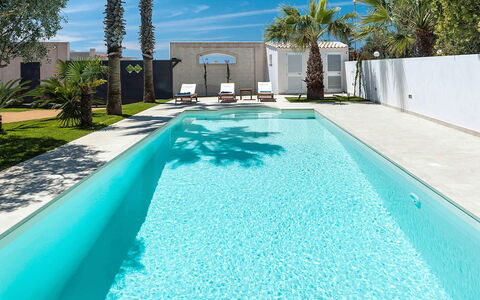 Casa Kita: Blu, Piscina, Acqua, Ricorrere, Materiale Composito, Eco Hotel, Tempo Libero, Shade, Hotel
