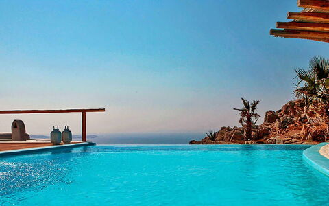 Sunkiss Villa: Blu, Acqua, Corpo D'Acqua, Piscina, Ricorrere, Mare, Eco Hotel, Tempo Libero, Oceano, Mobili Da Esterno