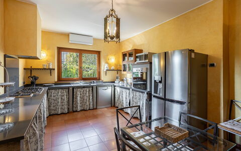 Villa Brin: Interior Design, Mobilia, Pavimentazione, Cucina, Soffitto, Camera, Controsoffitto, Pavimento, Illuminazione, Casa