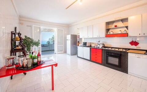 Villa Lamaro: Pavimentazione, Pavimento, Interior Design, Soffitto, Appartamento, Mobilia, Camera, Cucina, Casa, Pavimento In Legno