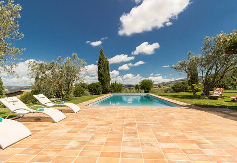 Villa Molinazzo 10: Piscina, Mobili Da Esterno, Giardino, Landscaping, Flagstone, Shade, Piastrella, Ricorrere, Eco Hotel, Giochi D'Acqua