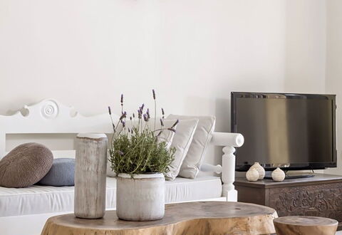 Campani Villa: Mobilia, Legna, Lancia Cuscino, Soggiorno, Materiali Naturali, Tavolino Da Caffè, Cuscino, Design, Cuscino, Latifoglie