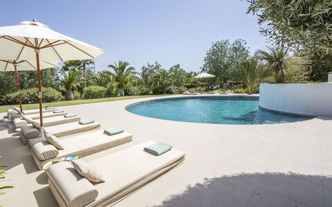 Can Las Palmas: Piscina, Mobili Da Esterno, Ricorrere, Ombrello, Shade, Tempo Libero, Sedia, Giardino, Eco Hotel, Lettino
