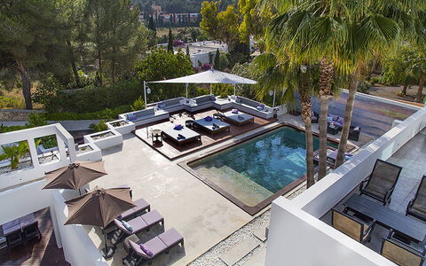 Casa Asia: Piscina, Urban Design, Ricorrere, Appartamento, Estate, Mobili Da Esterno, Sedia, Shade, Villa, Eco Hotel