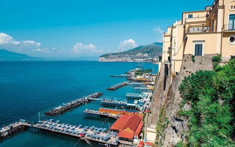 Casa Chicco: Corpo D'Acqua, Mare, Costa, Costiera E Morfologie Oceanic, Barca, Moto D'Acqua, Oceano, Lago, Dock, Porta