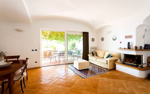 Casa Dorothea 2: Pavimentazione, Interior Design, Pavimento, Mobilia, Soffitto, Illuminazione, Camera, Casa, Sedia, Soggiorno