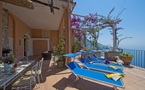 Casa Gemma: Blu, Vaso Di Fiori, Sedia, Balcone, Pianta Della Casa, Ricorrere, Hotel, Eco Hotel, Villa, Resort Citta '