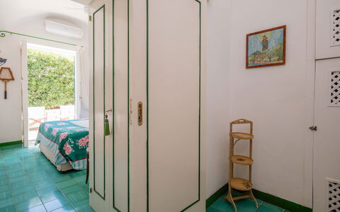 Casa Giardino: Parete, Interior Design, Pavimento, Pavimentazione, Mobilia, Camera Da Letto, Casa, Camera, Letto, Soffitto