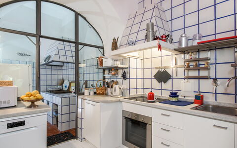 Casa Giardino: Interior Design, Cucina, Soffitto, Pavimentazione, Controsoffitto, Piastrella, Elettrodomestico Da Cucina, Cabinetry, Pianta Della Casa, Design