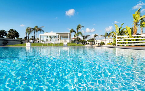 Casa Sunshine: Blu, Piscina, Ricorrere, Tempo Libero, Eco Hotel, Shade, Hotel, Landscaping, Tropici