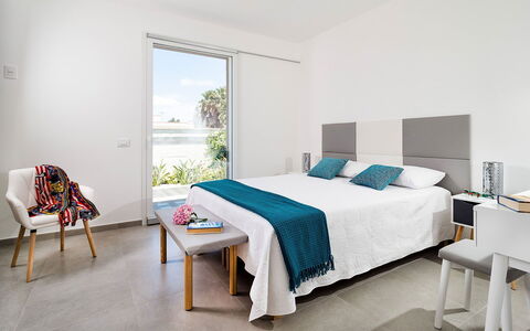 Casa Sunshine: Mobilia, Interior Design, Legna, Pavimentazione, Pavimento, Casa, Letto, Camera, Camera Da Letto, Biancheria