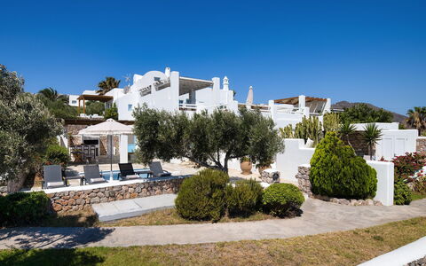 Guest House Levantes: Arbusto, Estate, Landscaping, Giardino, Ricorrere, Shade, Villa, Eco Hotel, Hacienda