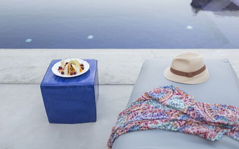 Romantic Getaway: Mobili Da Esterno, Biancheria, Cuscino, Materiali Naturali, Lancia Cuscino, Ombrello, Cuscino, Spiaggia