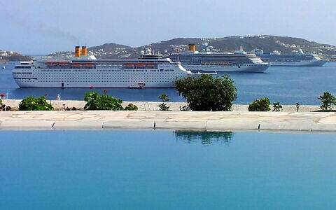 Rose Studio 1: Acqua, Mare, Moto D'Acqua, Costa, Piscina, Ricorrere, Tropici, Barca, Resort Citta ', Architettura Navale