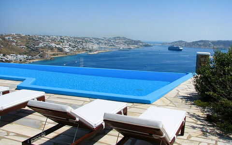 Rose Studio 2: Blu, Piscina, Ricorrere, Appartamento, Hotel, Mobili Da Esterno, Lettino, Eco Hotel, Resort Citta ', Villa