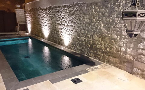 Villa Acreide: Pavimentazione, Piscina, Pavimento, Materiale Composito, Piastrella, Calcestruzzo, Flagstone, Giochi D'Acqua, Hotel