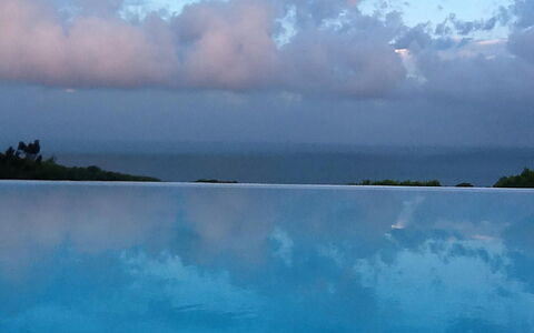 Villa Arenas: Cielo, Blu, Acqua, Giorno, Corpo D'Acqua, Risorse Idriche, Nube, Orizzonte
