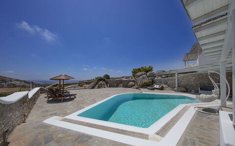 Villa Cassandra: Piscina, Shade, Ricorrere, Estate, Villa, Mobili Da Esterno, Eco Hotel, Hotel, Resort Citta '