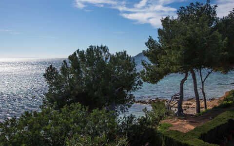 Villa Crozet: Blu, Acqua, Risorse Idriche, Corpo D'Acqua, Foglia, Vegetazione, Orizzonte, Costiera E Morfologie Oceanic, Costa, Mare