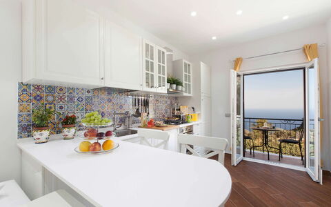 Villa del Saraceno: Mobilia, Interior Design, Cucina, Pavimentazione, Pavimento, Controsoffitto, Elettrodomestico Da Cucina, Soffitto, Apparecchio Major, Casa