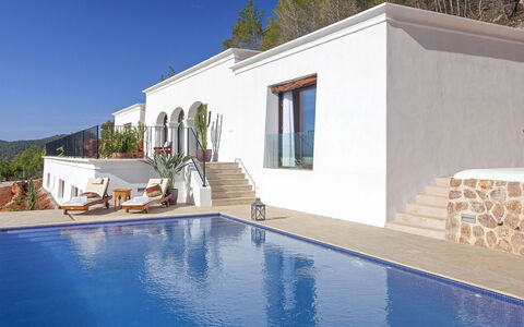 Villa Edward: Casa, Piscina, Ricorrere, Villa, Estate, Eco Hotel, Sedia, Vaso Di Fiori, Pianta Della Casa, Hotel