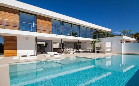 Villa Emily: Piscina, Ricorrere, Eco Hotel, Mobili Da Esterno, Villa, Estate, Shade, Hotel, Sedia, Dimora