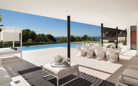 Villa Emily: Mobilia, Pavimentazione, Pavimento, Interior Design, Sedia, Tavolo, Casa, Soggiorno, Mobili Da Esterno, Divano
