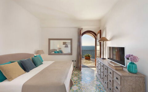Villa Heart: Mobilia, Interior Design, Pavimentazione, Pavimento, Mare, Oceano, Camera, Ricorrere, Sedia, Cucina & Sala Da Pranzo Tavolo