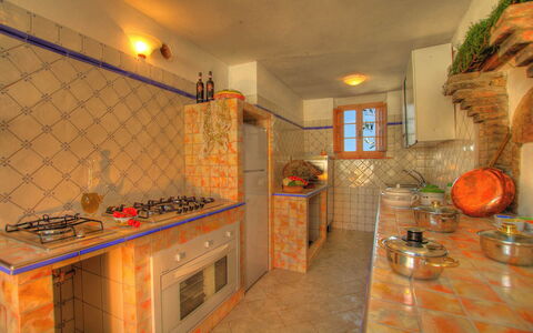 Villa Incanto: Interior Design, Pavimentazione, Soffitto, Cucina, Pavimento, Controsoffitto, Camera, Piastrella, Idraulico Fixture, Lampada