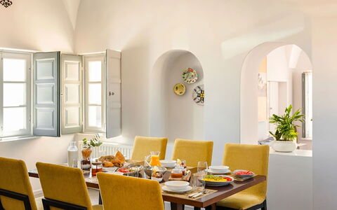 Villa Jasmine: Mobilia, Interior Design, Tavolo, Sedia, Sala Da Pranzo, Cucina & Sala Da Pranzo Tavolo, Soffitto, Casa, Illuminazione, Tavola
