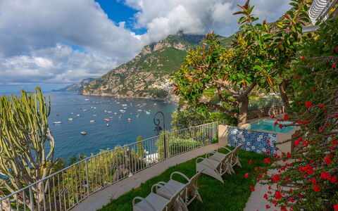Villa Magnolia: Geografia Montane, Montagna, Collina, Catena Montuosa, Costa, Hill Station, Mare, Piscina, Ricorrere, Cresta