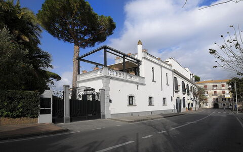 Villa Marion: Estate, Veicolo Di Lusso, Dimora, Balcone, Hacienda, Villa