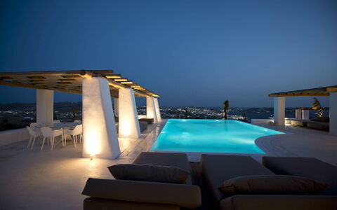 Villa Opallia: Piscina, Appartamento, Ricorrere, Hotel, Balcone, Villa, Sedia, Condominio, Shade, Design