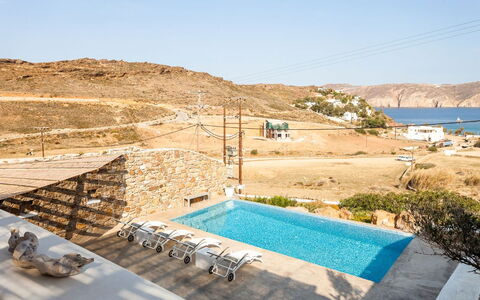 Villa Paradeisos: Piscina, Ricorrere, Hotel, Villa