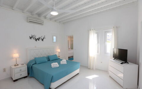 Villa Rose 1: Mobilia, Interior Design, Pavimentazione, Pavimento, Soffitto, Camera Da Letto, Camera, Appartamento, Letto, Casa
