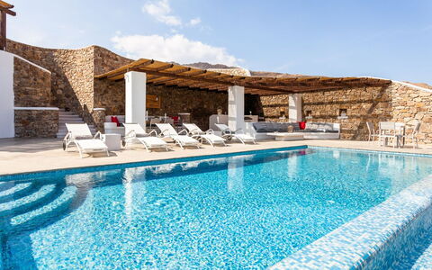 Villa Smaràgdi: Piscina, Ricorrere, Materiali Naturali, Hotel, Villa