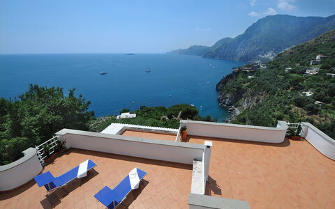 Villa Valeria: Balcone, Villa, Ricorrere, Eco Hotel, Shade, Estate, Hacienda, Pianta Della Casa, Hotel, Tropici