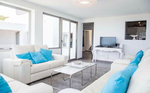 Villa Rigel: Mobilia, Interior Design, Divano, Pavimentazione, Pavimento, Soffitto, Appartamento, Soggiorno, Camera, Casa