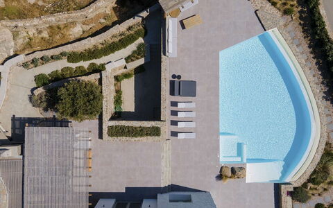 The Mykonian Castle: Blu, Piscina, Villa