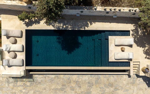 Villa Emera: Materiale Composito, Mobili Da Esterno, Piscina, Shade, Calcestruzzo, Lettino, Ombra, Giochi D'Acqua