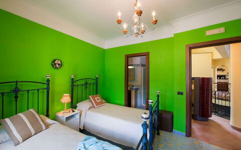 Villa Tortuga: Interior Design, Mobilia, Soffitto, Pavimentazione, Pavimento, Casa, Camera Da Letto, Camera, Illuminazione, Letto